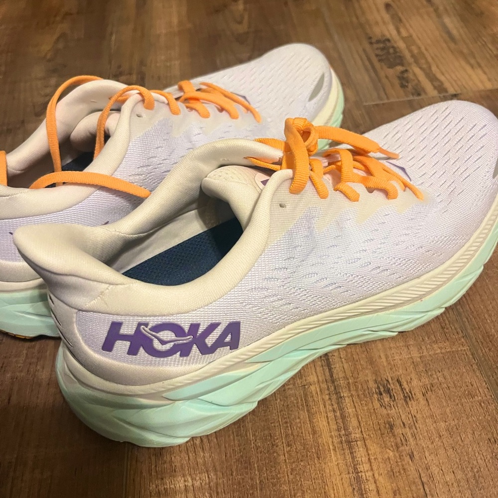 HOKA ONE ONE Clifton 8